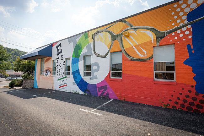 Cool exterior from Opticare Vision Center