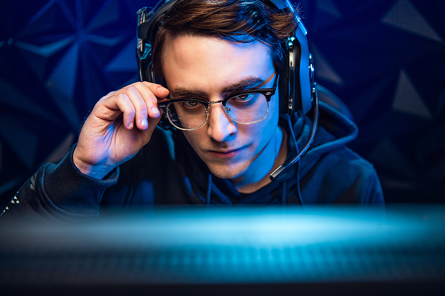Zenni Signs Clayster with Exclusive Eyewear Deal