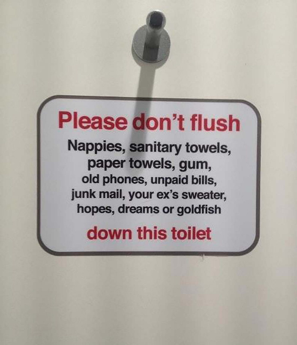 Please Don’t Scare the Jewelry … and 31 More Pretty Hilarious Retailer Signs