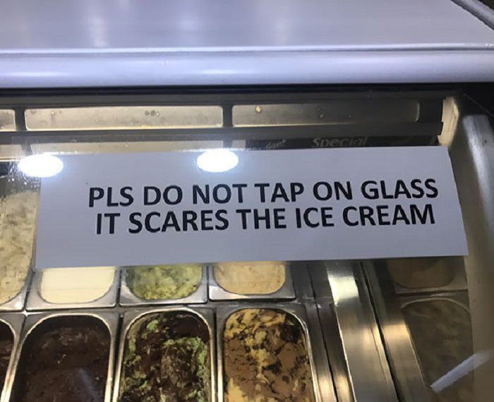 Please Don’t Scare the Jewelry … and 31 More Pretty Hilarious Retailer Signs
