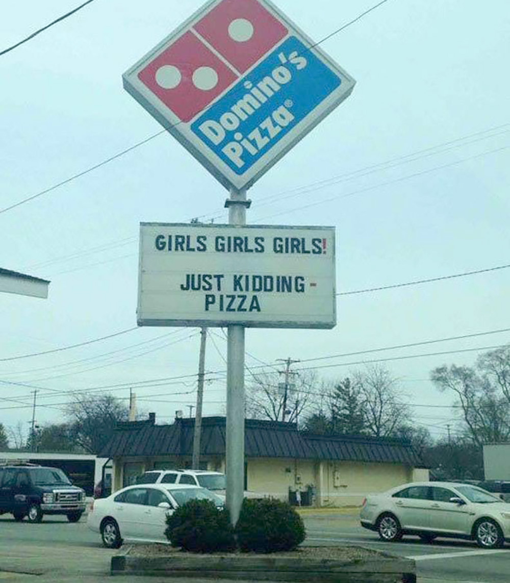 Please Don’t Scare the Jewelry … and 31 More Pretty Hilarious Retailer Signs