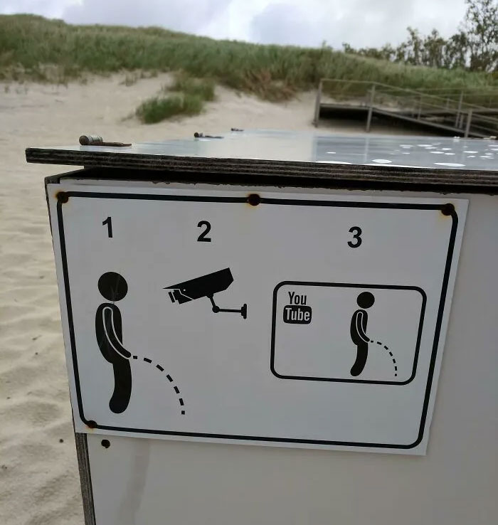 Please Don’t Scare the Jewelry … and 31 More Pretty Hilarious Retailer Signs