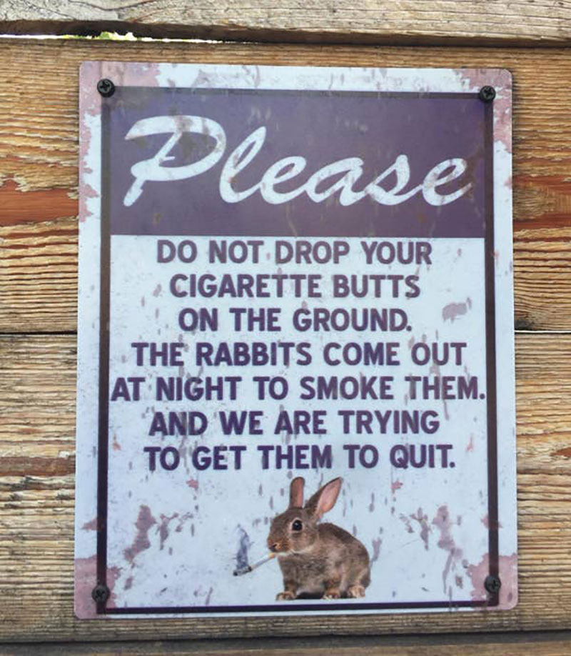 Please Don’t Scare the Jewelry … and 31 More Pretty Hilarious Retailer Signs